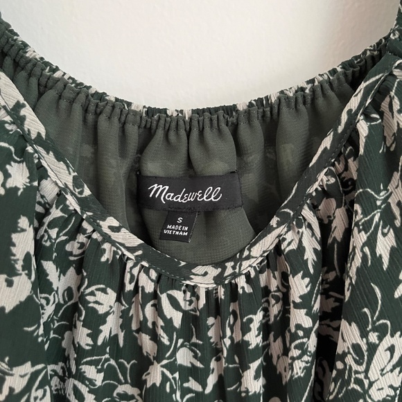 Madewell | Georgette Square-Neck Smock-Waist Top in Forest Leaves - Picture 3 of 6